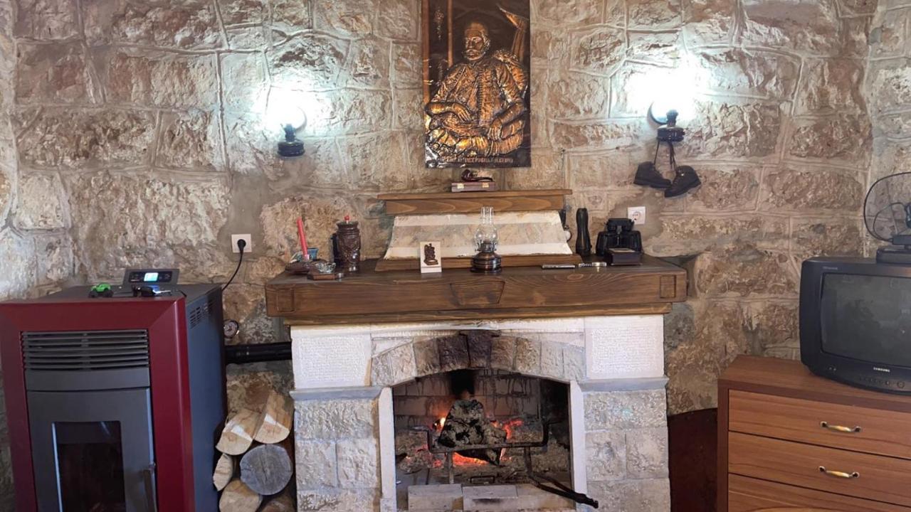 Lovcen Holiday Home Cetinje Kültér fotó